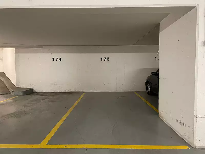 Parking, 12 m²