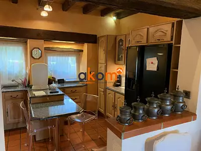Maison, 338 m²