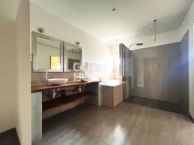 Maison, 168 m²