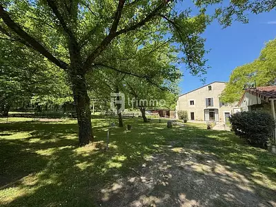 Maison, 281 m²