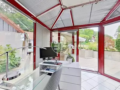 Maison, 196 m²
