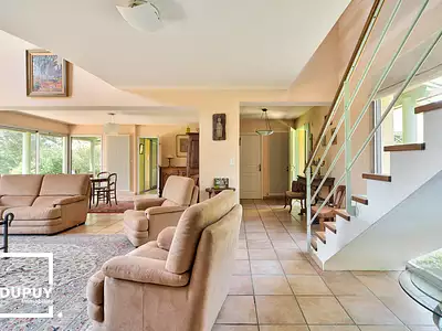 Maison, 220 m²