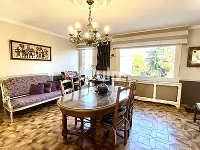 Maison, 240 m²
