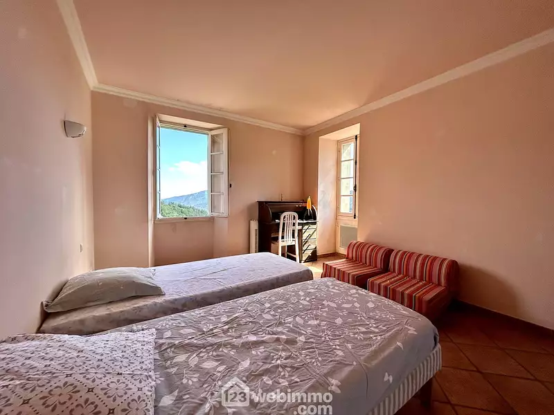 Maison, 140 m²