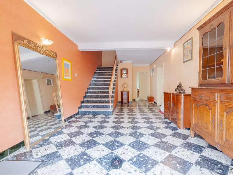 Maison, 214 m²