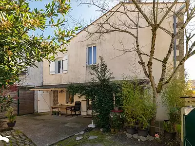 Maison, 204 m²