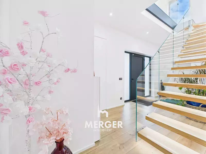 Maison, 330 m²