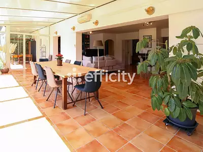 Maison, 205 m²