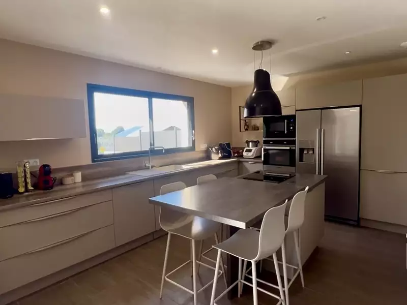 Maison, 165 m²
