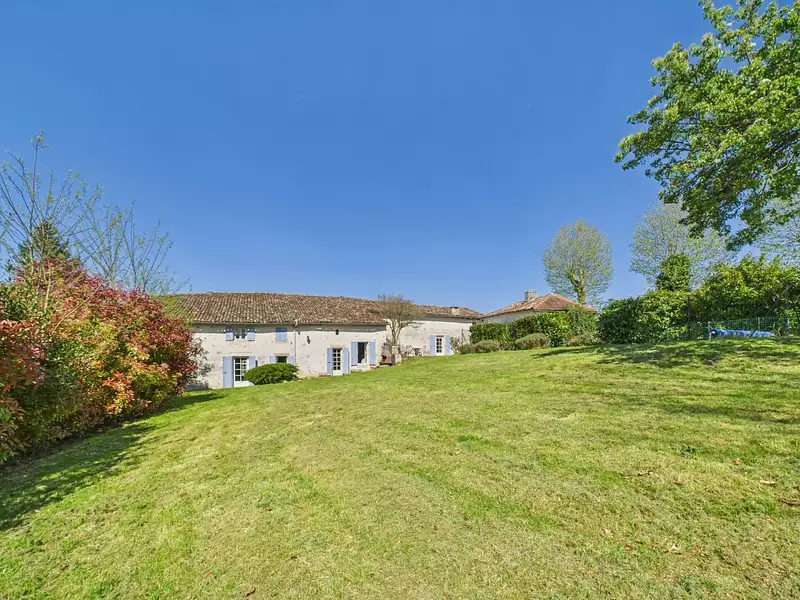 Maison, 350 m²