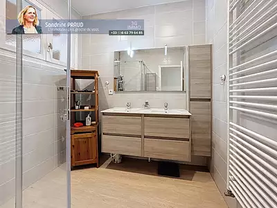 Maison, 166 m²