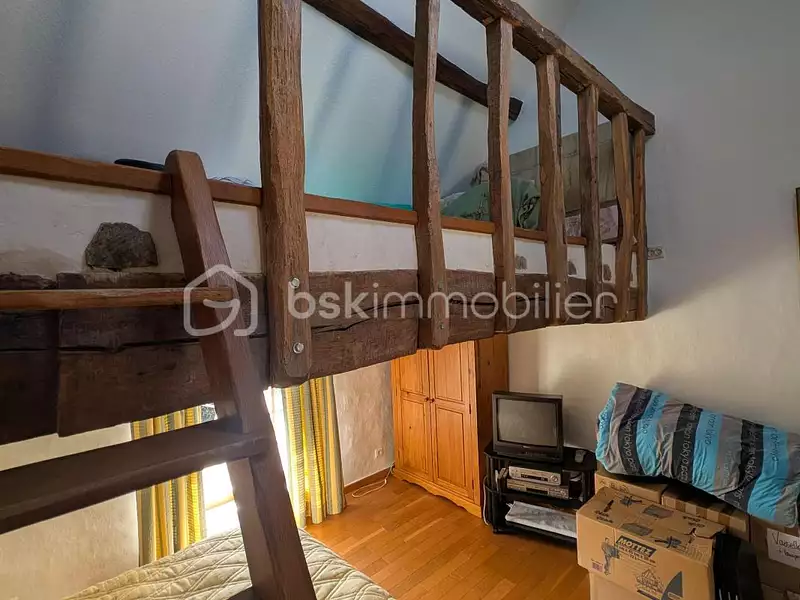 Maison, 210 m²