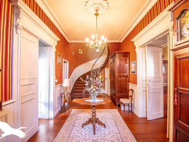 Maison, 268 m²