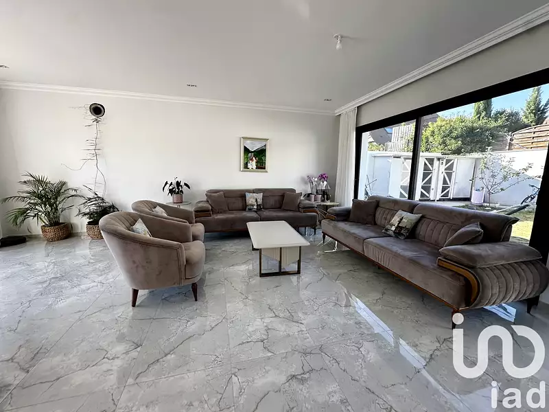 Maison, 280 m²