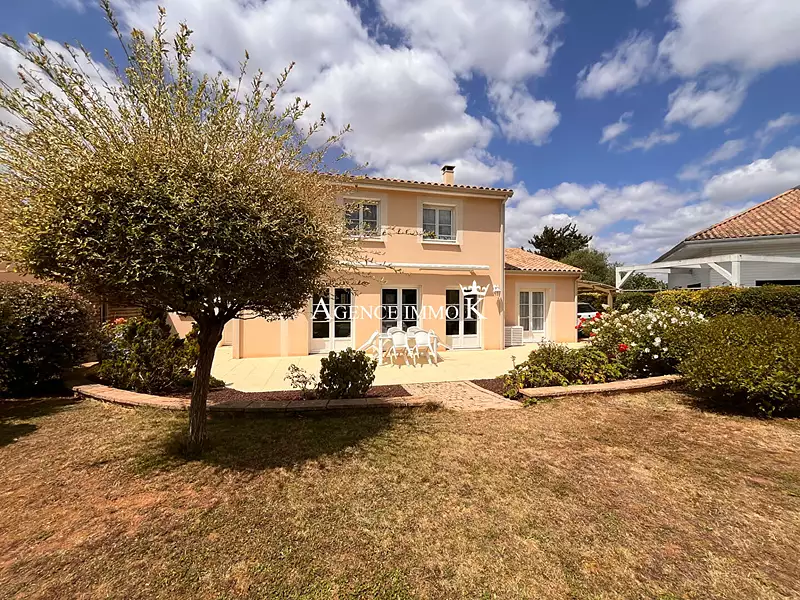 Maison, 145 m²