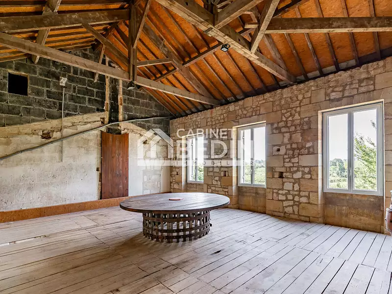 Maison, 302,6 m²