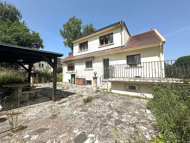 Maison, 181 m²