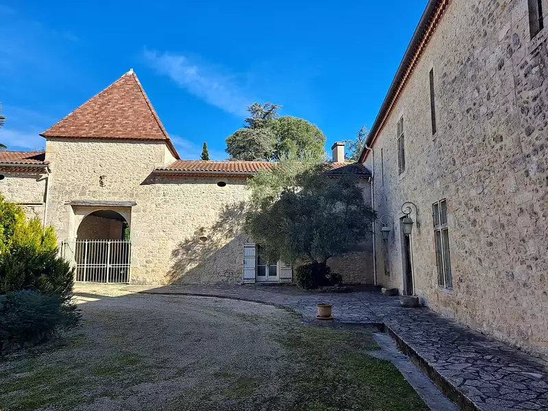 Maison, 570 m²