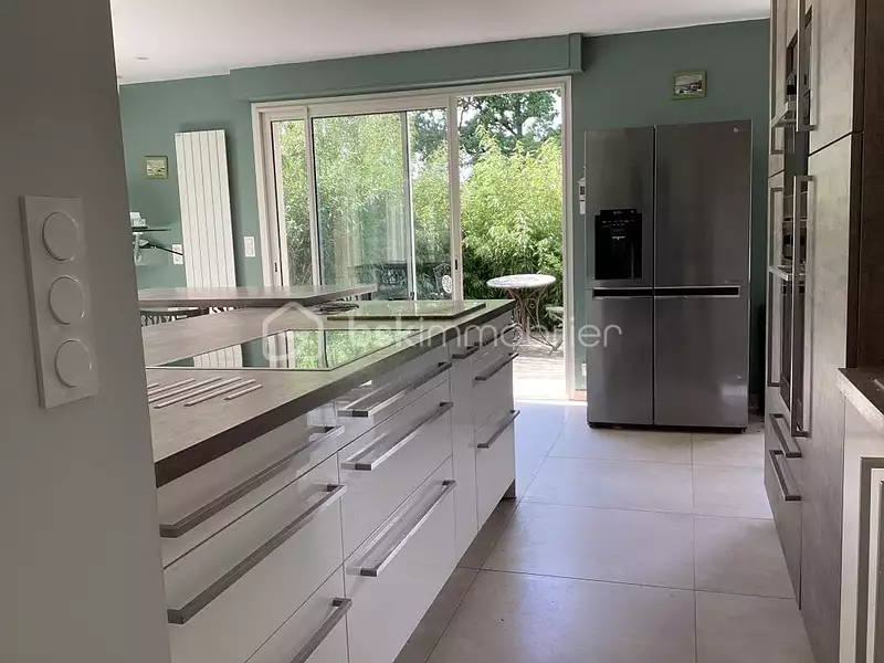 Maison, 310 m²