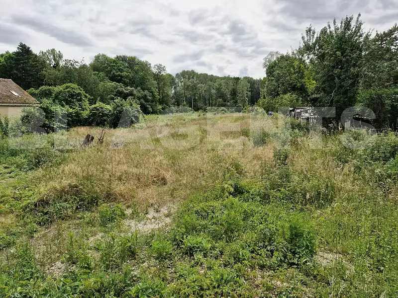 Terrain, 400 m²