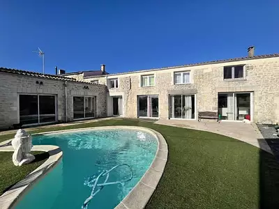 Maison, 371 m²