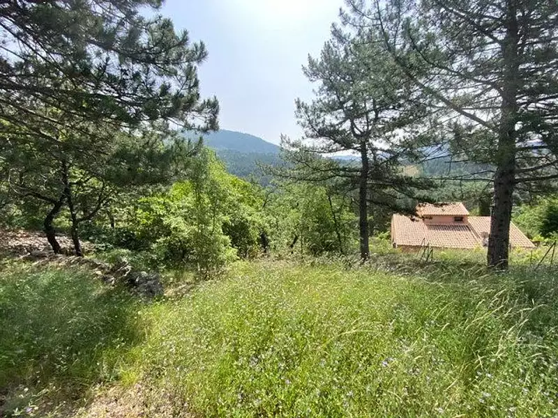 Terrain, 2 253 m²