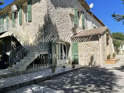 Maison, 242 m²