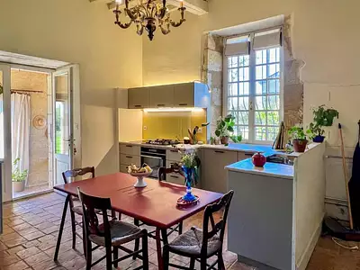 Maison, 600 m²