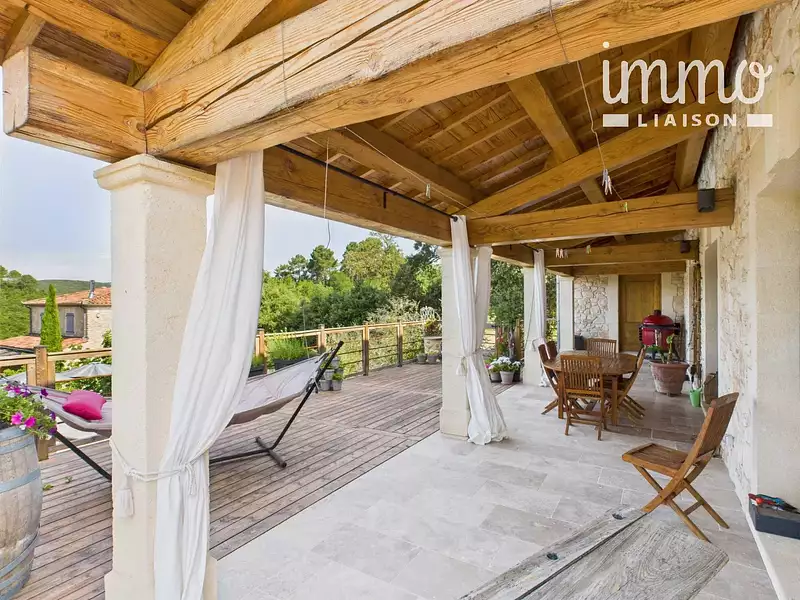 Maison, 266 m²