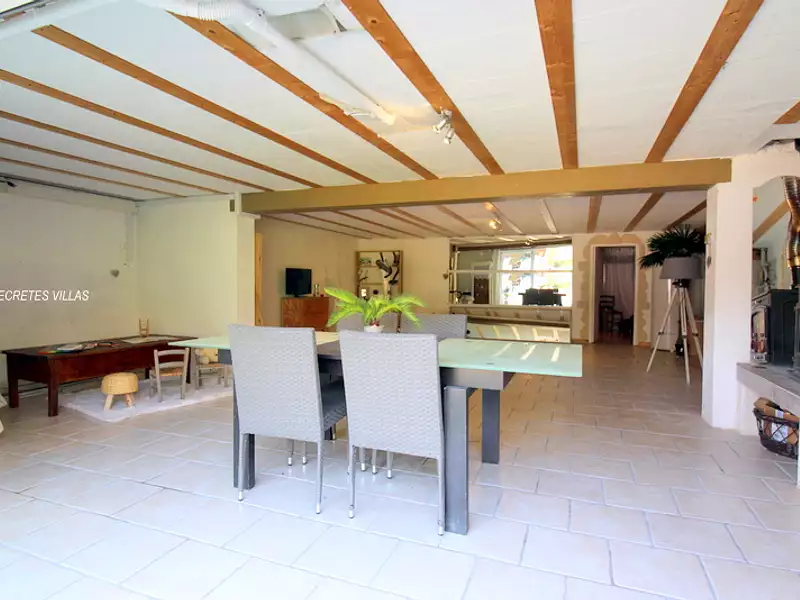 Maison, 360 m²