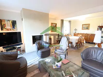 Maison, 153 m²
