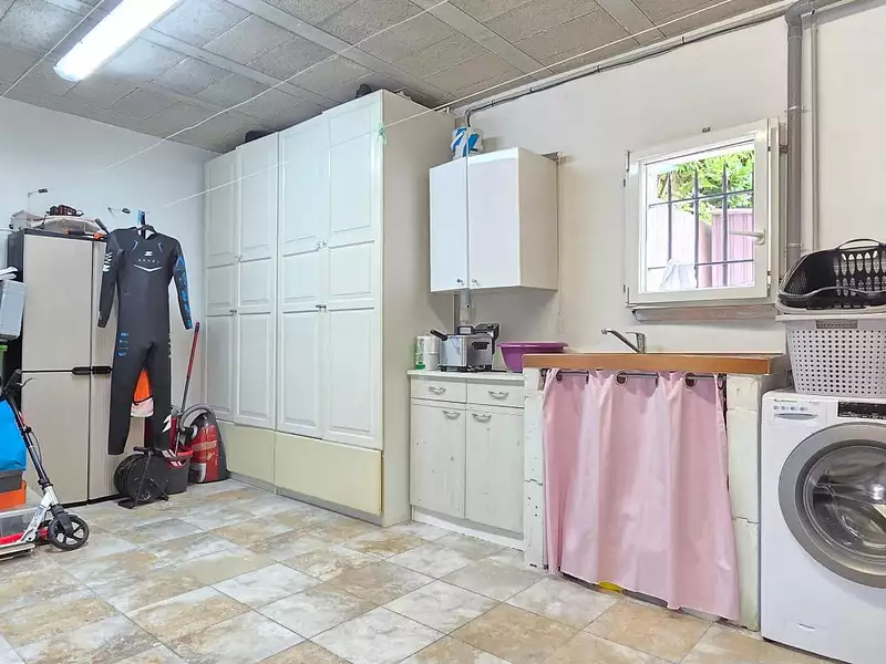 Maison, 198 m²