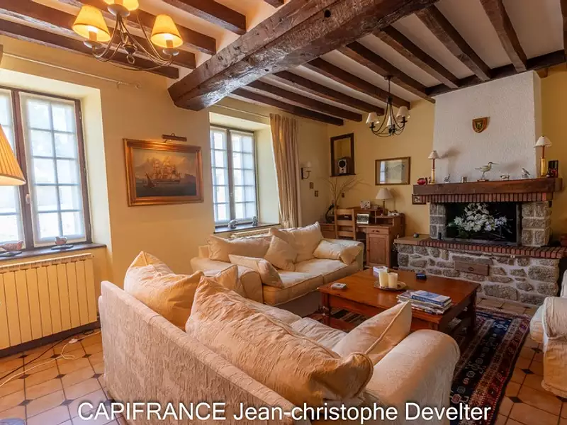 Maison, 250 m²