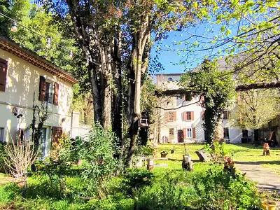 Maison, 904 m²