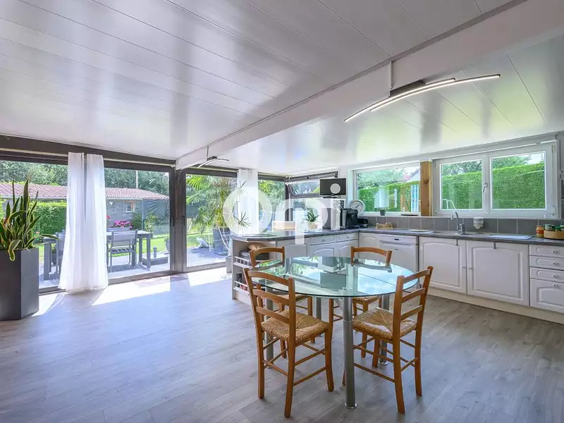 Maison, 170 m²