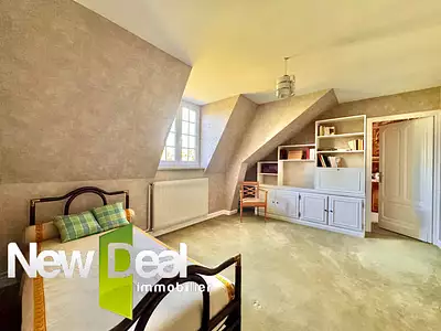 Maison, 240 m²