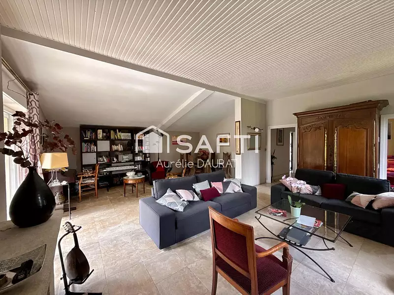 Maison, 167 m²