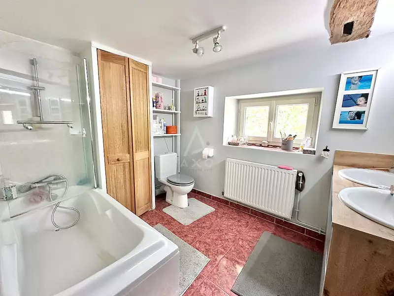 Maison, 225 m²