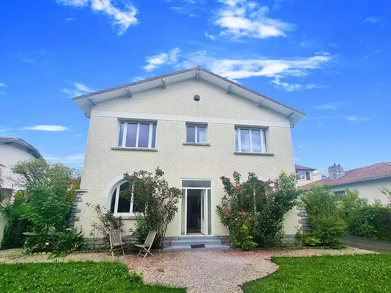 Maison, 160 m²