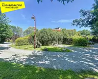 Maison, 1 040 m²