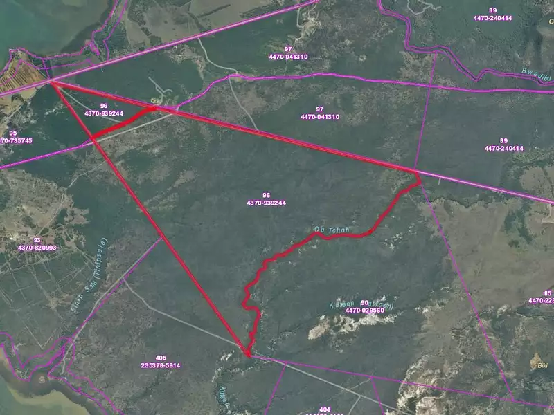 Terrain, 2 400 000 m²