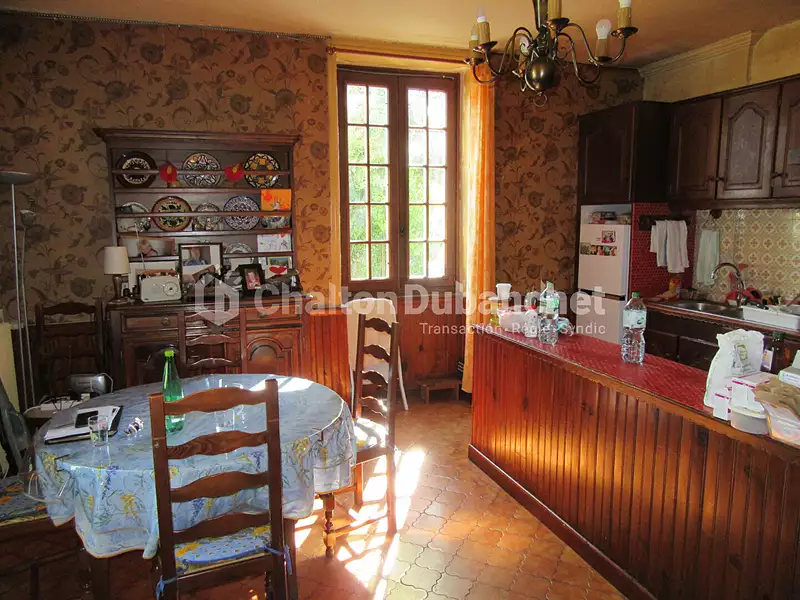 Maison, 235 m²
