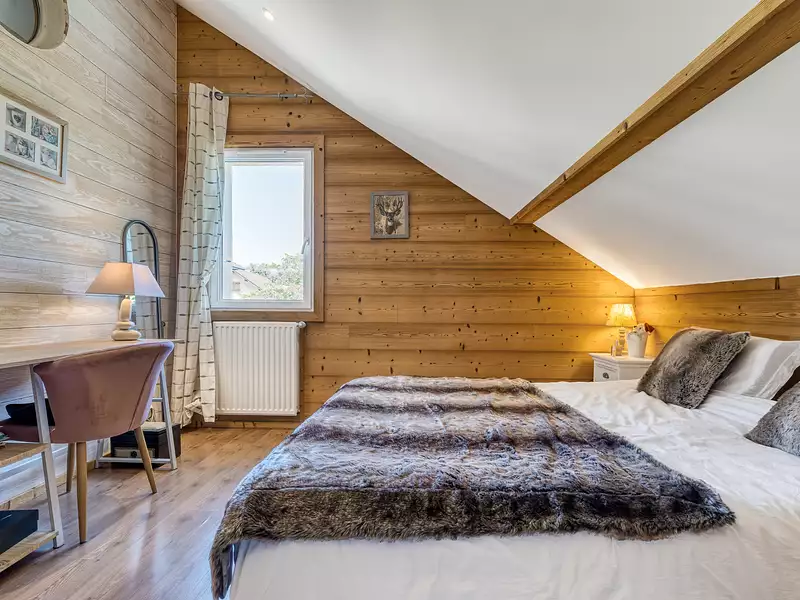 Maison, 166 m²