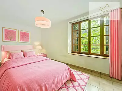 Immeuble, 277 m²