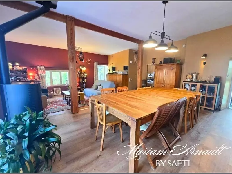 Maison, 250 m²