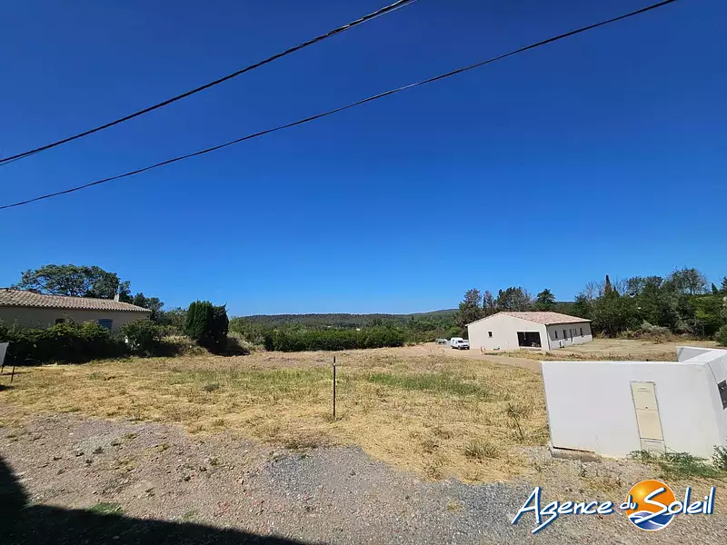 Terrain, 1 052 m²
