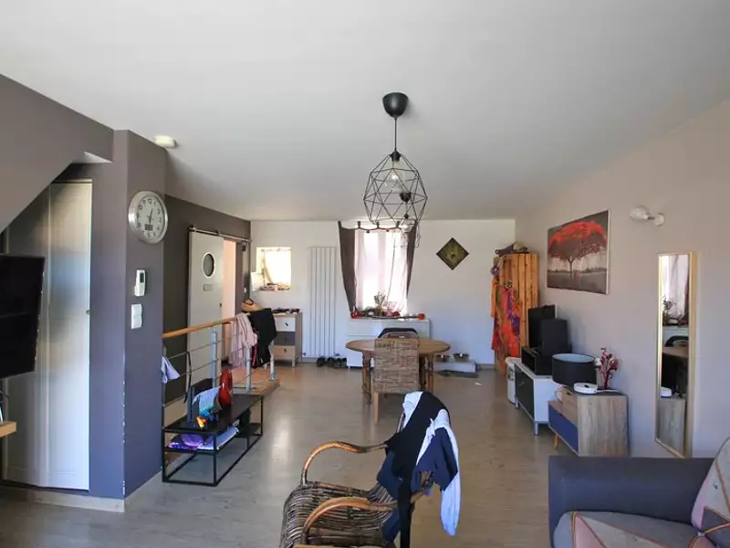 Immeuble, 168 m²