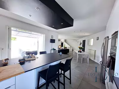 Maison, 130,3 m²
