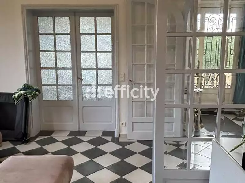 Maison, 270 m²