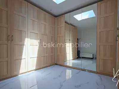 Maison, 243 m²